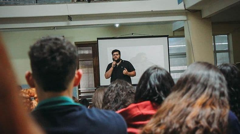 Padre Galli lleva a cabo Programas de Prevención en escuelas y clubes