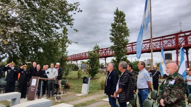 Emotivo y sentido homenaje a los héroes y excombatientes de Malvinas