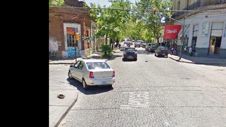 Asaltaron a un remisero y a un mensajero, el segundo sufrió heridas de arma blanca