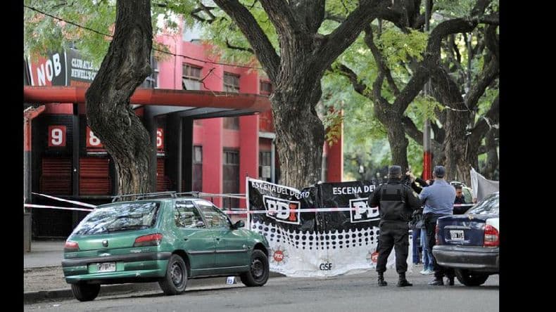 Asesinaron a balazos a uno de los líderes de la barra de Newell’s