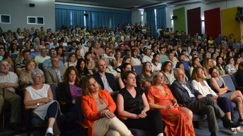 En el marco de sus 20 años, la Unnoba diplomó a graduados