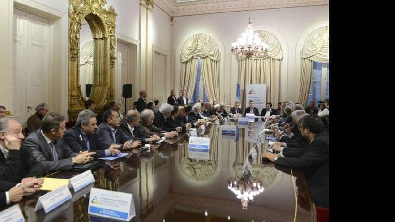 Aumentaron el fondo de desempleo y el salario mínimo, vital y móvil