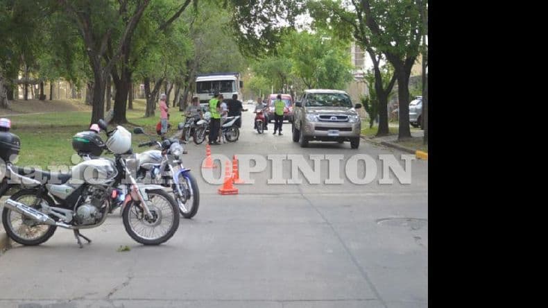 Tránsito complejo: la desaprensión es la causa principal según un sondeo