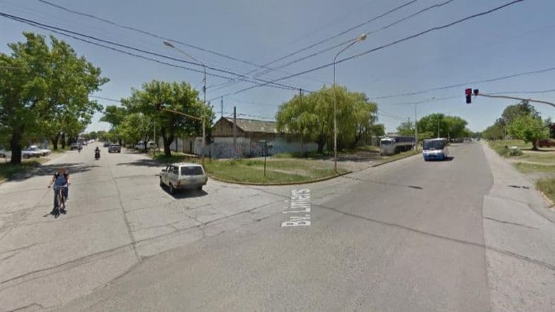 El conductor de un auto falleció de un paro cardíaco mientras circulaba por una avenida