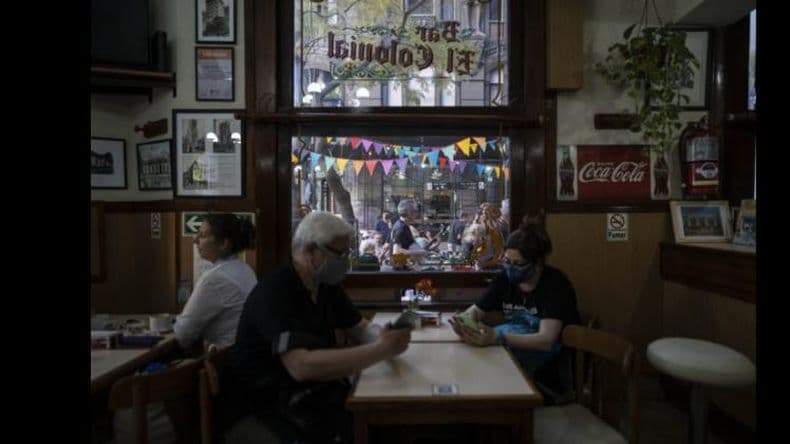 Desde el Gobierno de Kicillof piden discutir ciertas restricciones para los no vacunados