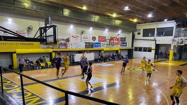 Comunicaciones se metió en las semifinales del Torneo Apertura de basquetbol