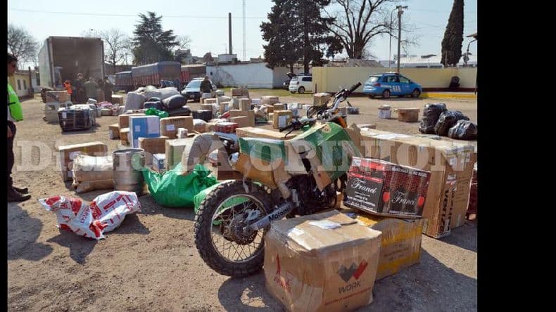 El escuadrón Pergamino de Gendarmería secuestró un camión con mercadería ilegal