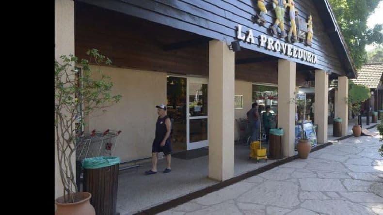 Sustrajeron casi un millón de pesos de la recaudación de un supermercado en Cariló