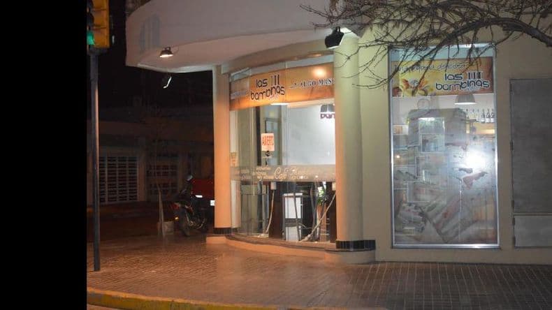 Robaron a mano armada la recaudación de una panadería ubicada en Florida y Dr. Alem