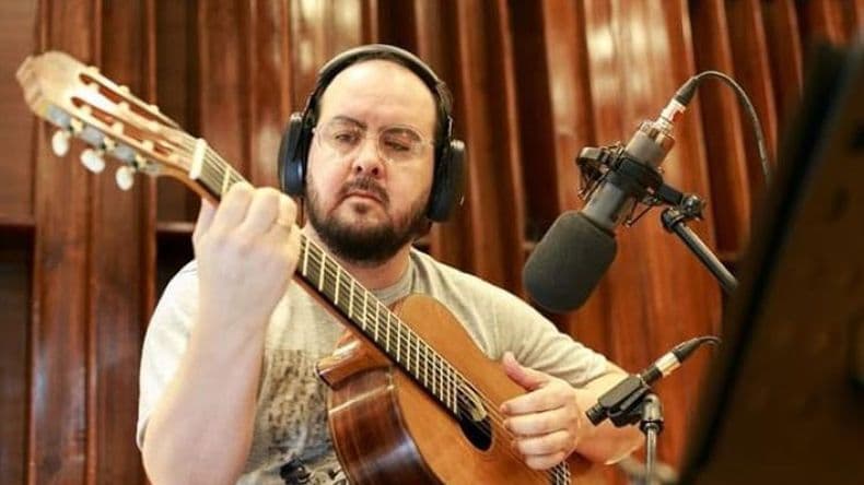 José Santucho comparte escenario con Jorge Fandermole