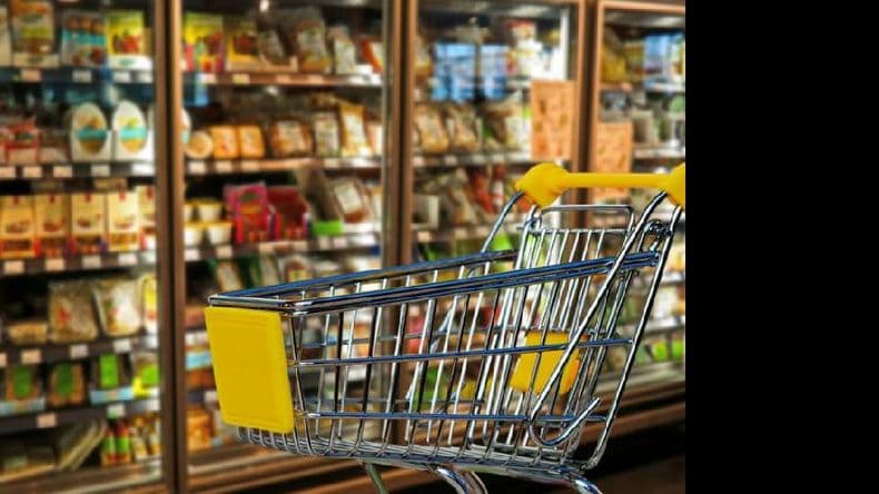 Volvieron a bajar las ventas en supermercados, centros de compras y mayoristas
