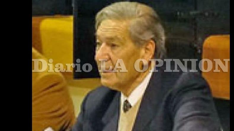 Cuestionan al doctor Carlos Mosca por “declaraciones antidemocráticas”