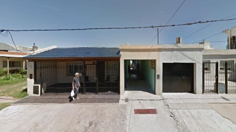Entraron a la casa, a sustraerle la billetera, mientras se bañaba