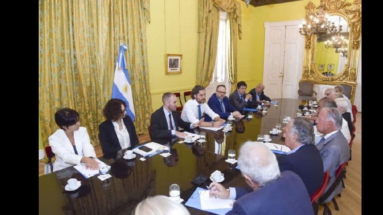 El Consejo Económico y Social se reunió con sindicalistas y empresarios
