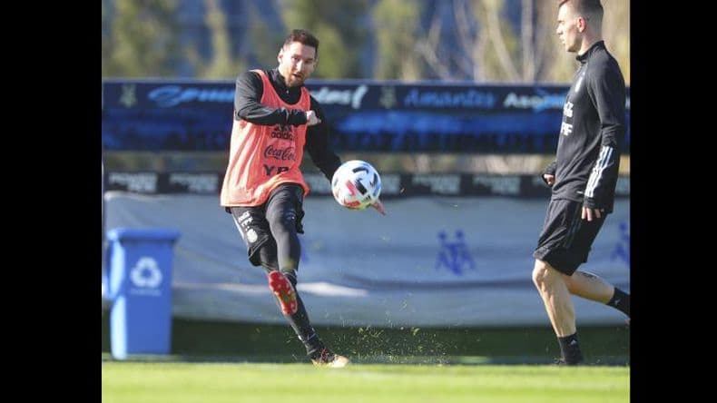 Argentina enfrenta a Chile por las Eliminatorias