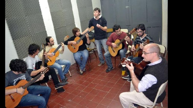 Tres formaciones de tango en Florentino