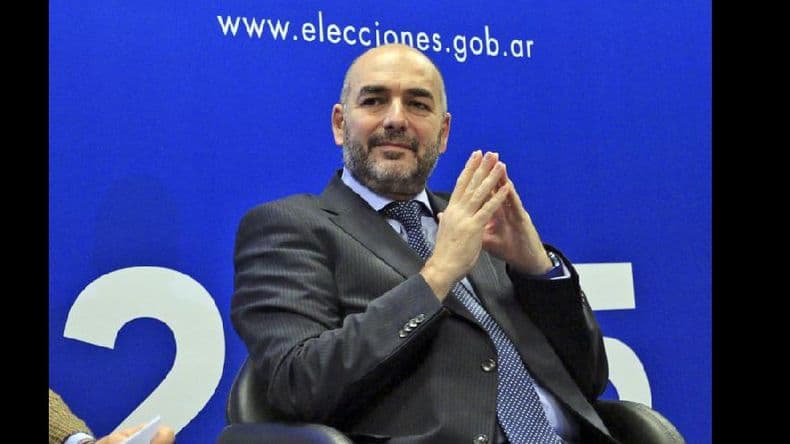 Hoy a las 22:30 se sabrá quién es el nuevo presidente
