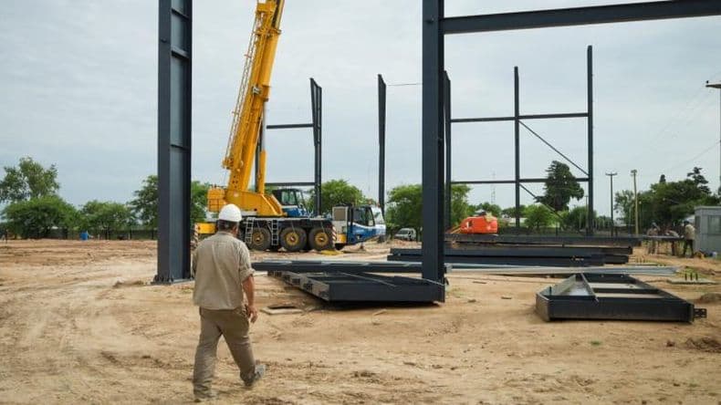 Avanzan las obras en el Microestadio