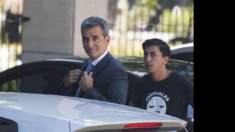 Tragedia de Once: según un familiar, Randazzo dejó en evidencia a De Vido