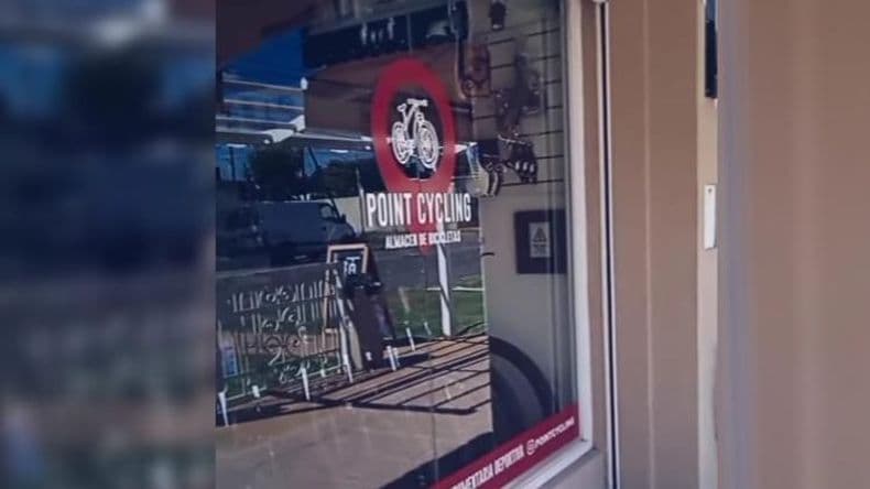 Dos hampones enfrentan duros cargos penales por el violento robo en un local
