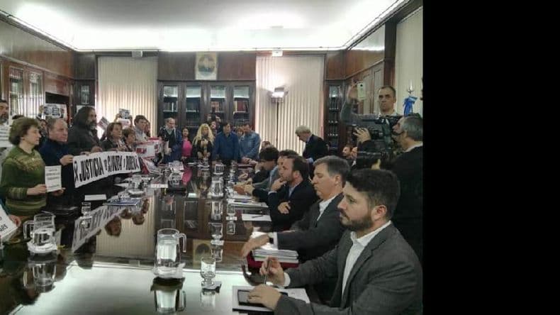 Los docentes convocaron a un paro de 72 horas