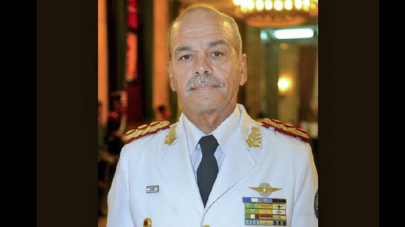 Milani pidió su pase a retiro y Cundom fue designado nuevo jefe del Ejército