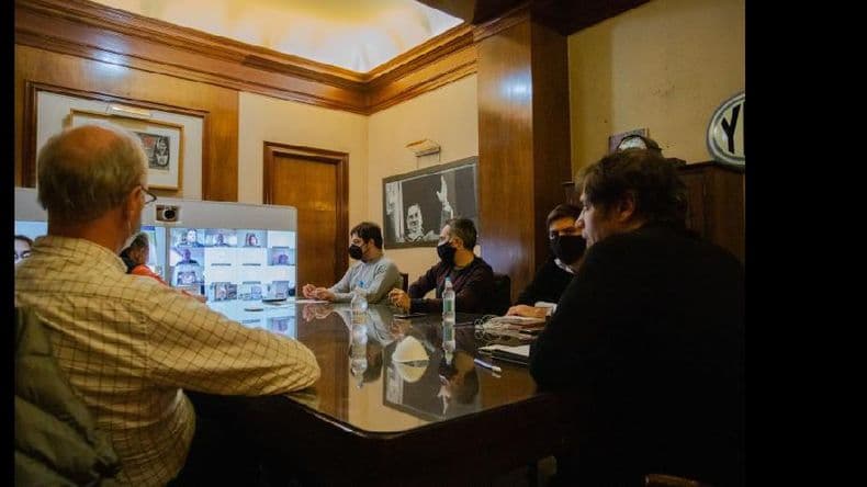Kicillof encabezó un encuentro con el Comité de Expertos de la Provincia