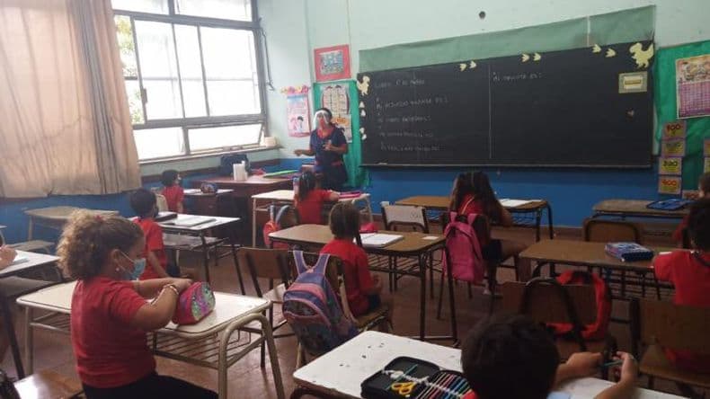 Cómo funcionaron los medidores de dióxido de carbono en las escuelas