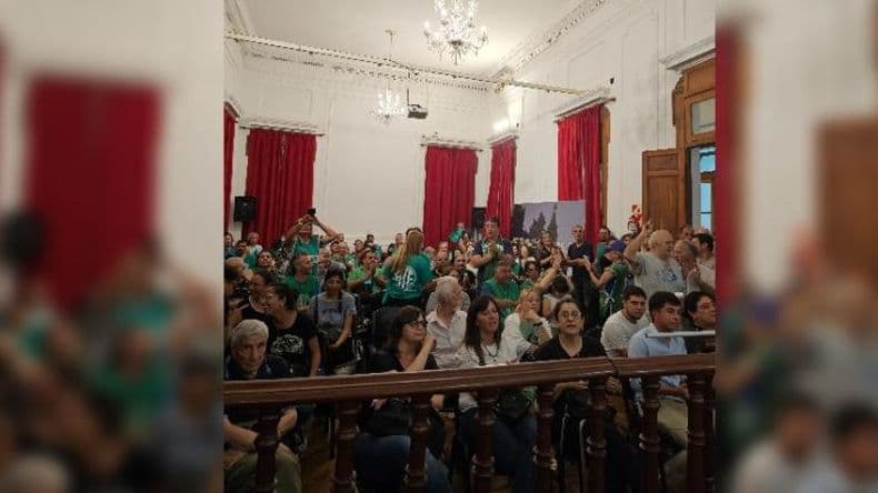 Se suspendió la sesión del Concejo Deliberante por falta de quórum para debatir la reforma municipal