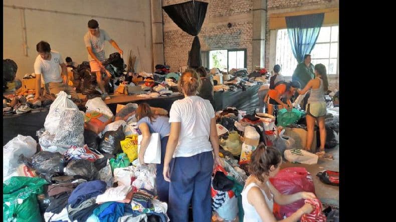 Los centros habilitados recibieron cientos de donaciones de vecinos solidarios