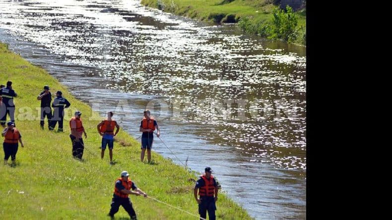 Hallaron el cuerpo del chico que había caído al Arroyo el viernes