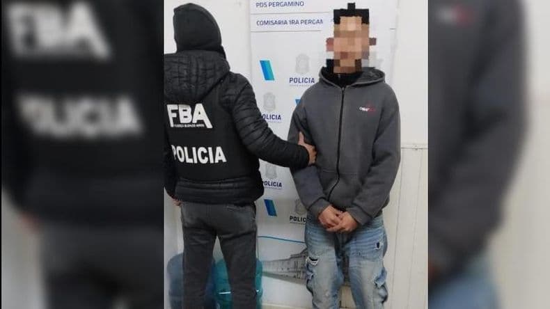 Detuvieron a convicto involucrado en el robo a un local tras romper la vidriera