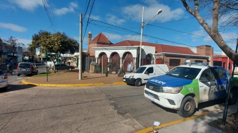 Robaron alrededor de 2 millones de pesos y 5.000 dólares en un domicilio particular
