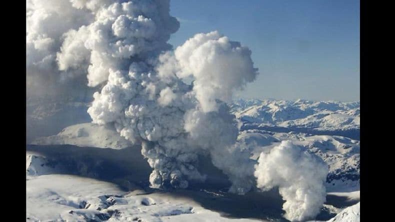 Alerta en Santa Cruz y el sur de Chile por la actividad del volcán Hudson