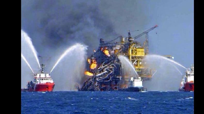 Incendio en una plataforma de la mexicana Pemex causó 4 muertos