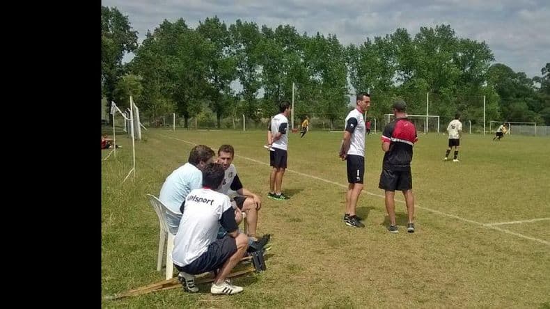 Semana de definiciones en Douglas con los jugadores