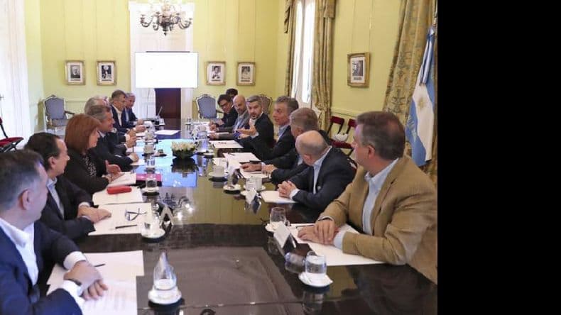 Macri le pidió a su gabinete colaboración en la transición
