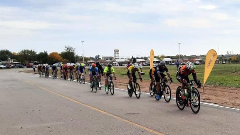 El Club Ciclistas Unidos Pergamino realizará el Gran Premio Día de la Bandera