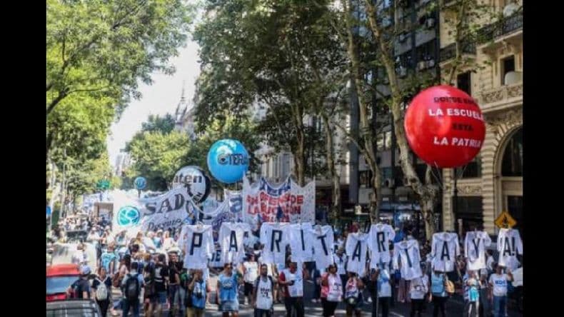 Paro docente: los gremios hablan de alta adhesión y el Gobierno que fue baja