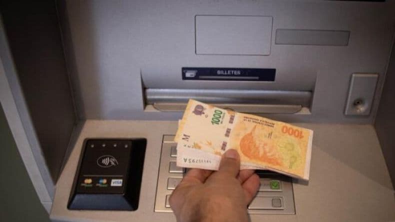 Jubilaciones: el Gobierno confirmó que en agosto se pagará el bono de 70 mil pesos