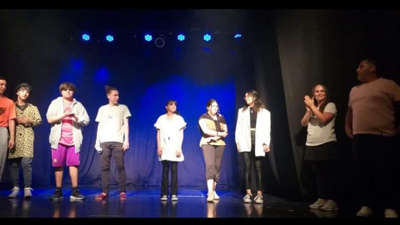 El teatro como expresión y lugar de encuentro de los jóvenes y adultos