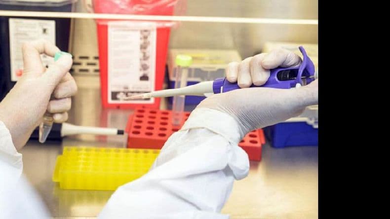 Confirmaron cuatro muertes y 132 casos de coronavirus