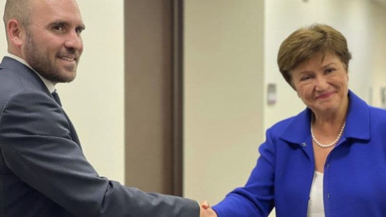 La Argentina y el FMI cerraron un acuerdo para refinanciar una deuda de USD45 mil millones