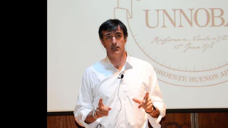 Esteban Bullrich estuvo en la sede Junín de la Unnoba