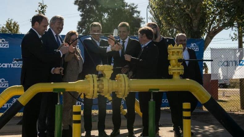 Massa y Kicillof inauguraron el Gasoducto América que abastecerá a los vecinos de la zona