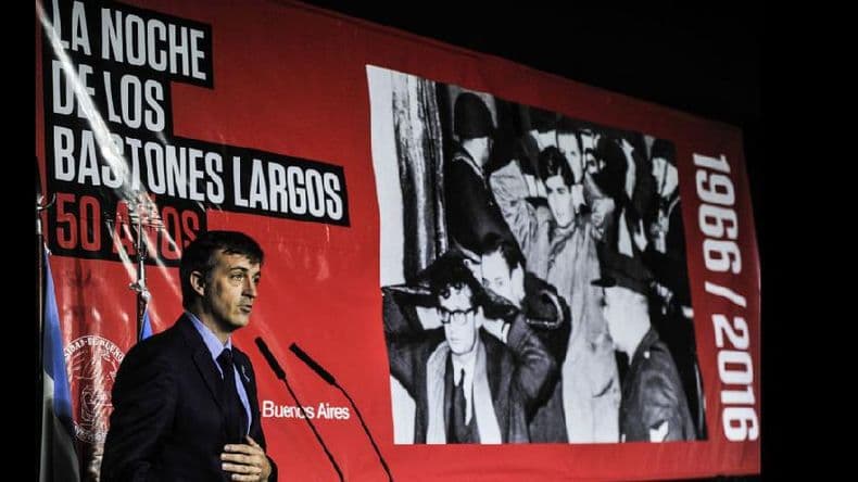 Se cumplieron 50 años de la Noche de los Bastones Largos