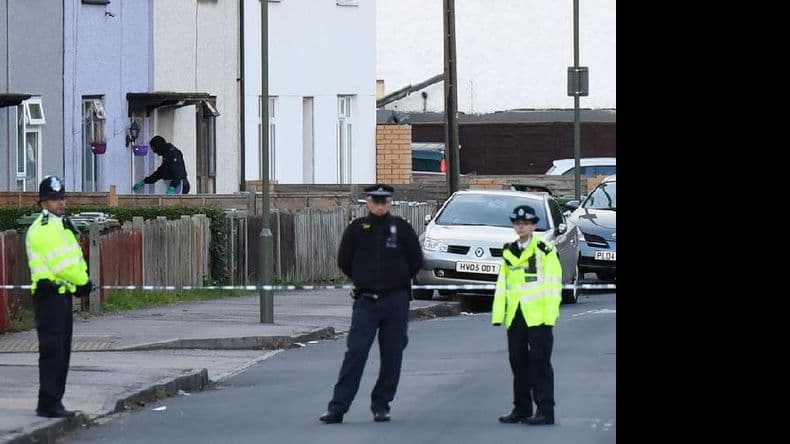 La policía británica arrestó a un hombre y allanó una casa tras el atentado