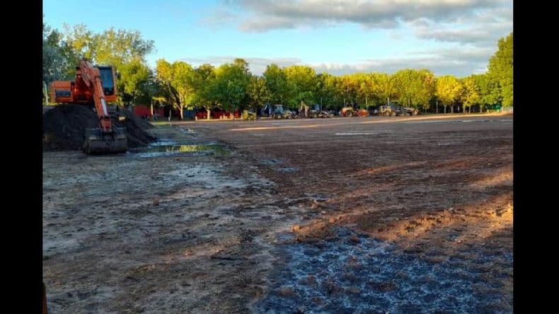 Sirio Libanés comenzó la construcción de su futura cancha de hockey sintética