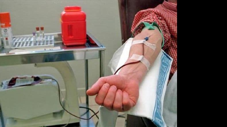En épocas en que bajan las reservas, el Hospital convoca a donar sangre