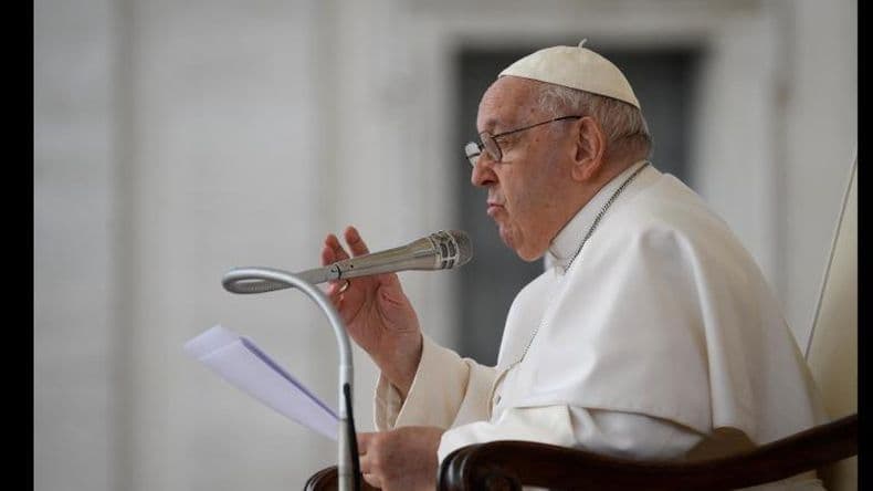 Papa Francisco: "necesitamos periodistas libres"